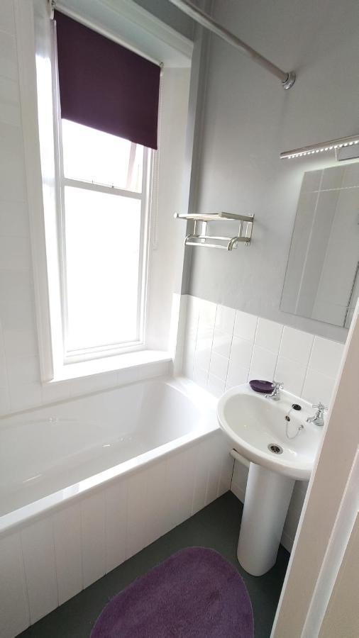 Bed and Breakfast The Castleton Blackpool Esterno foto