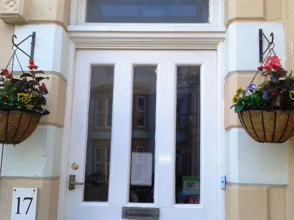 Bed and Breakfast The Castleton Blackpool Esterno foto