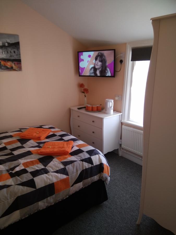Bed and Breakfast The Castleton Blackpool Esterno foto